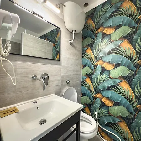 Giada Otel Roma